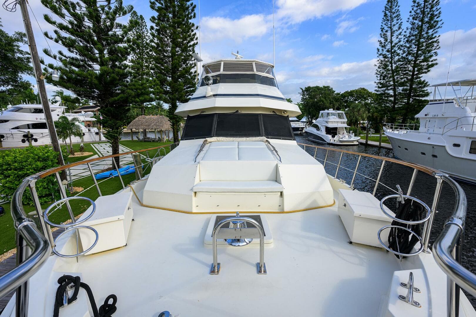 1991 Hatteras 78 Cockpit — photo 61
