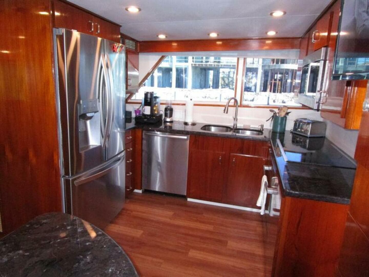 1986 Burger Flush Deck With Flybridge — photo 8