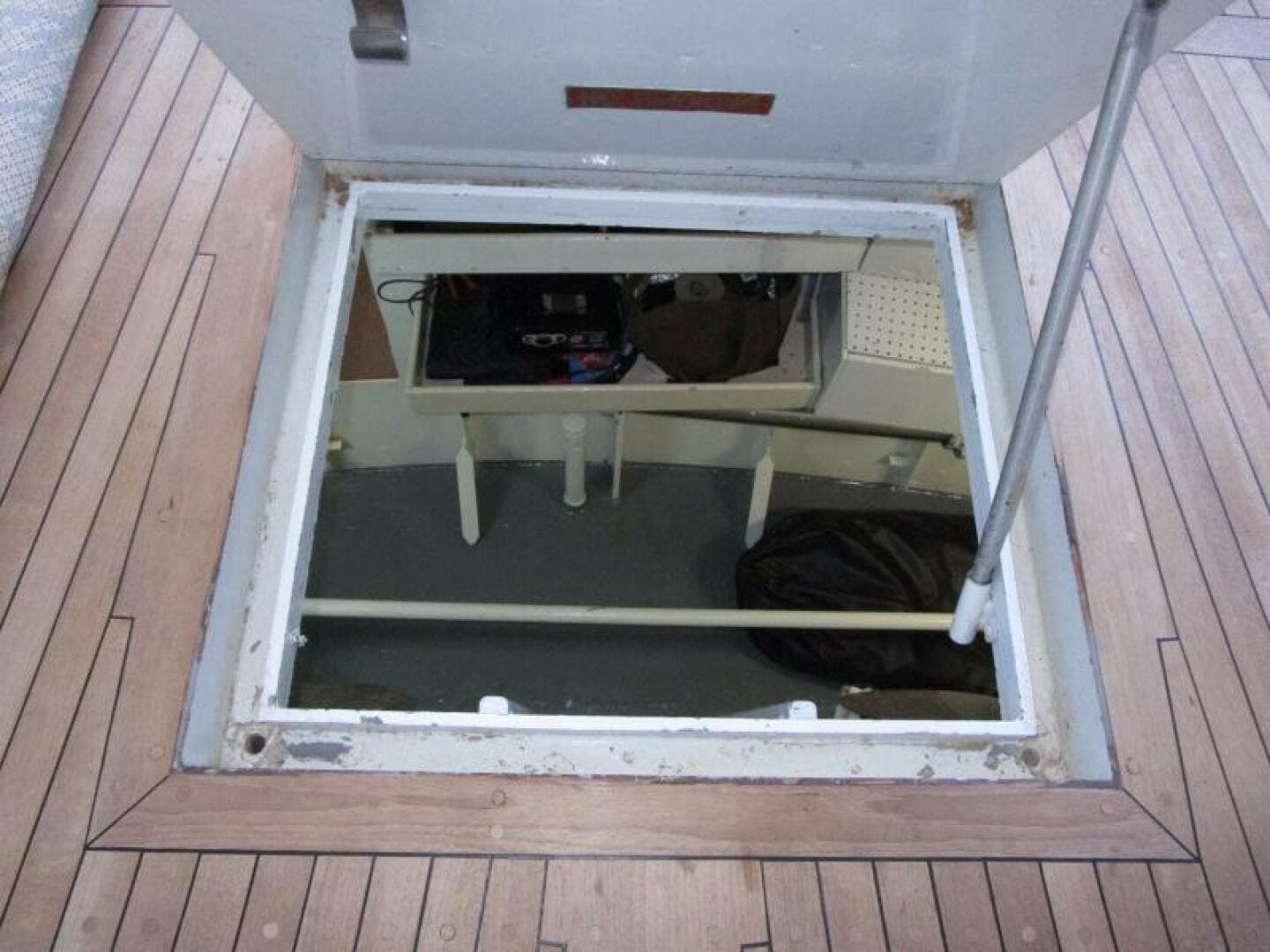 1986 Burger Flush Deck With Flybridge — photo 50