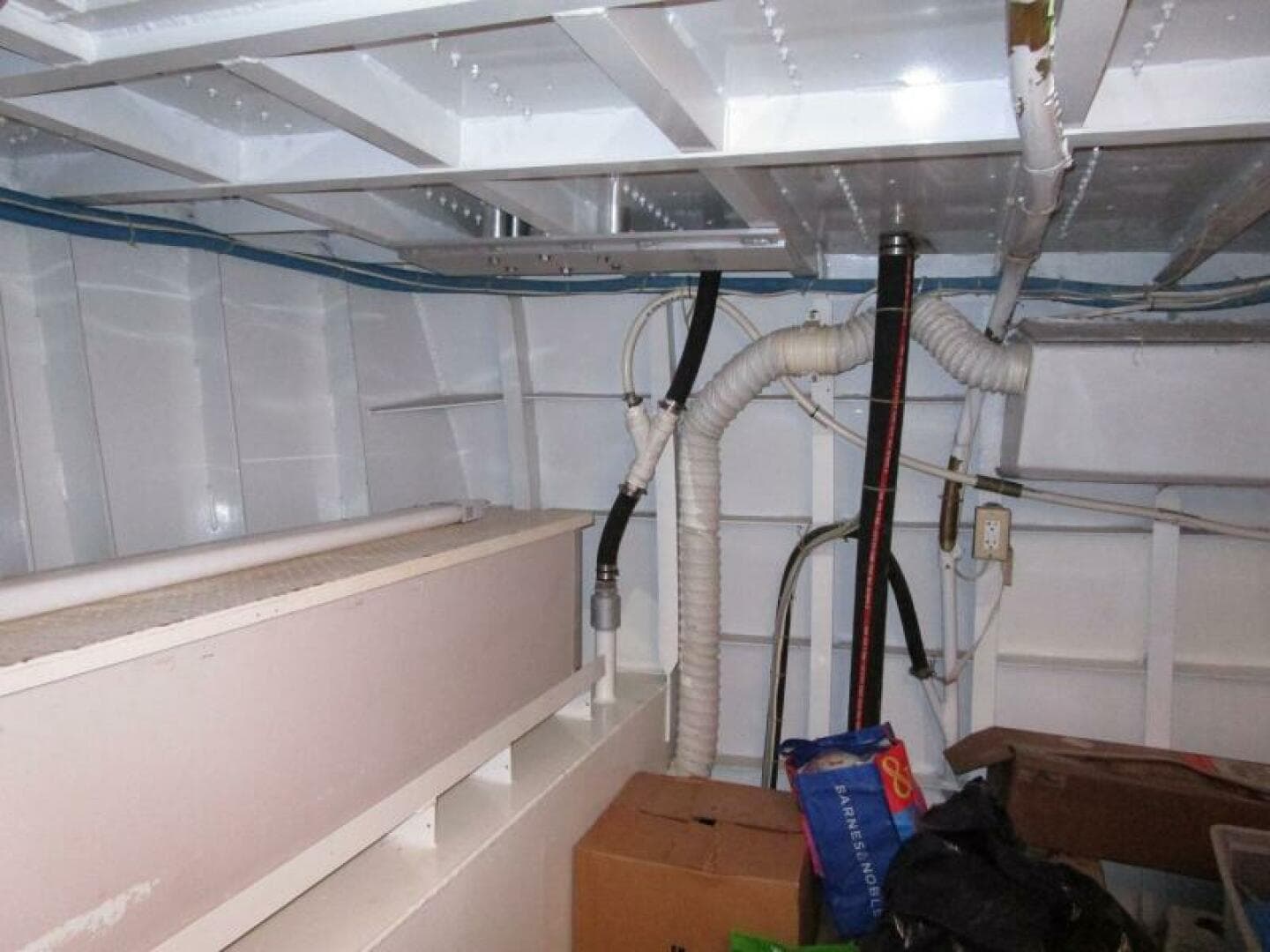 1986 Burger Flush Deck With Flybridge — photo 55