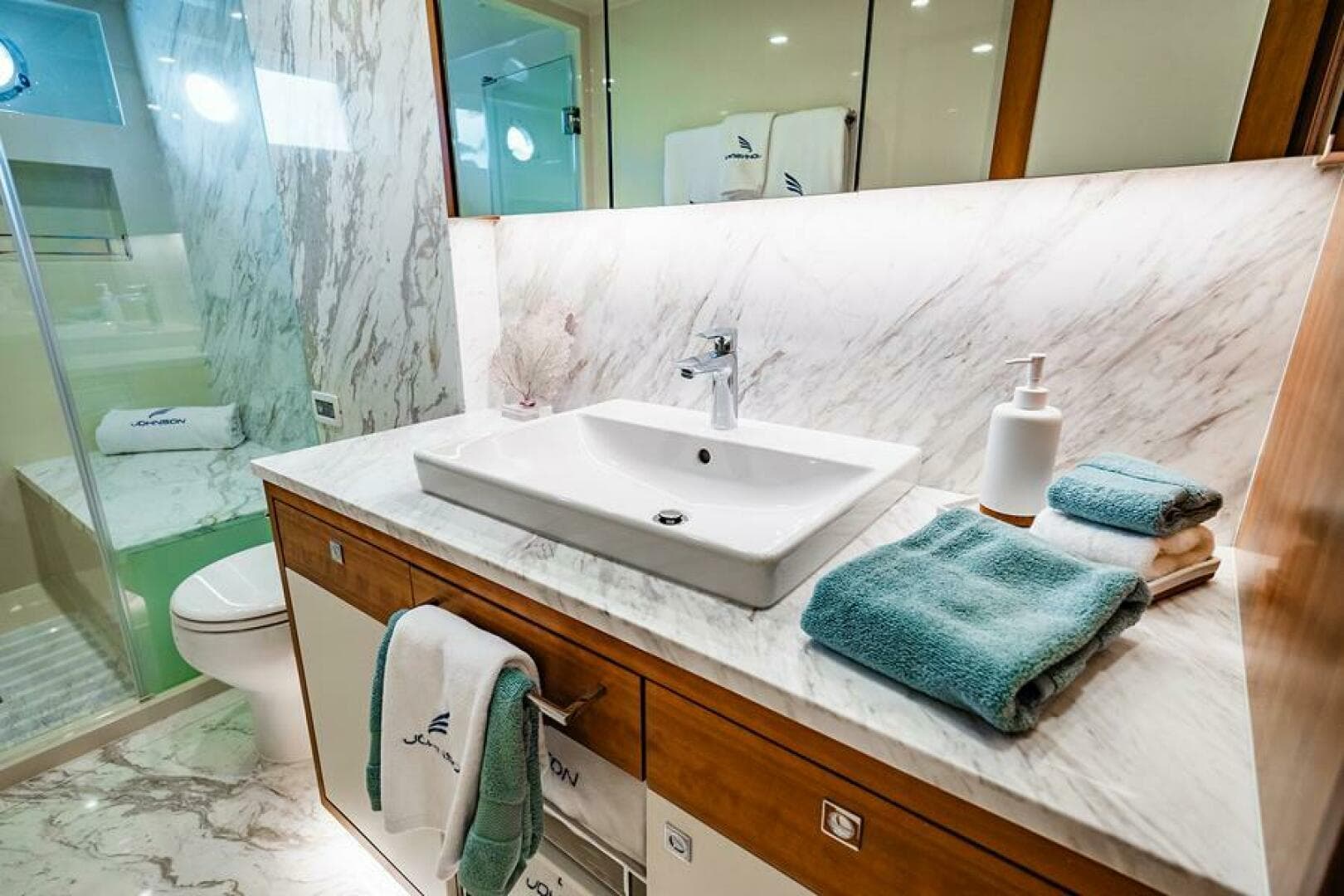 2024 Johnson Skylounge — photo 26