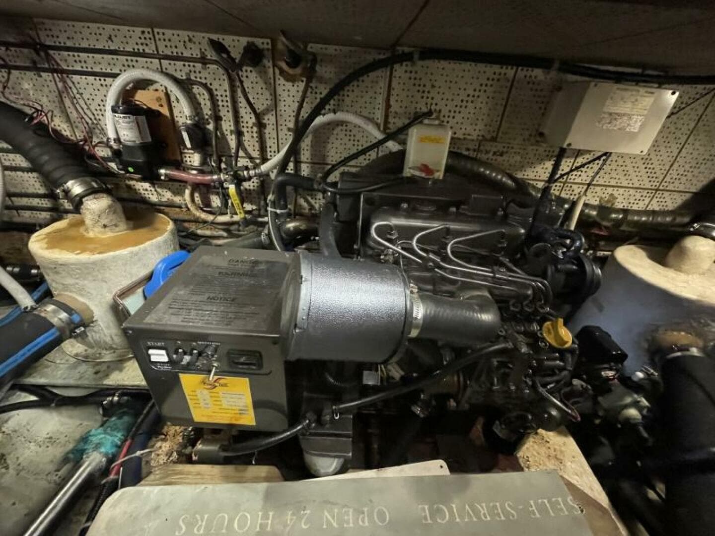 1987 Heritage East 40 Sundeck — photo 27