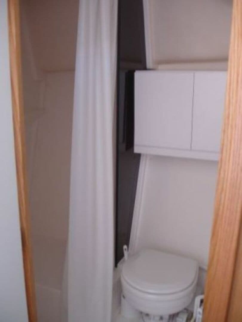 2002 Stolper 35 Express — photo 17