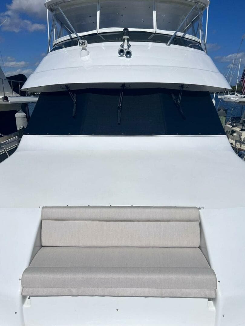 2001 Hatteras — photo 12