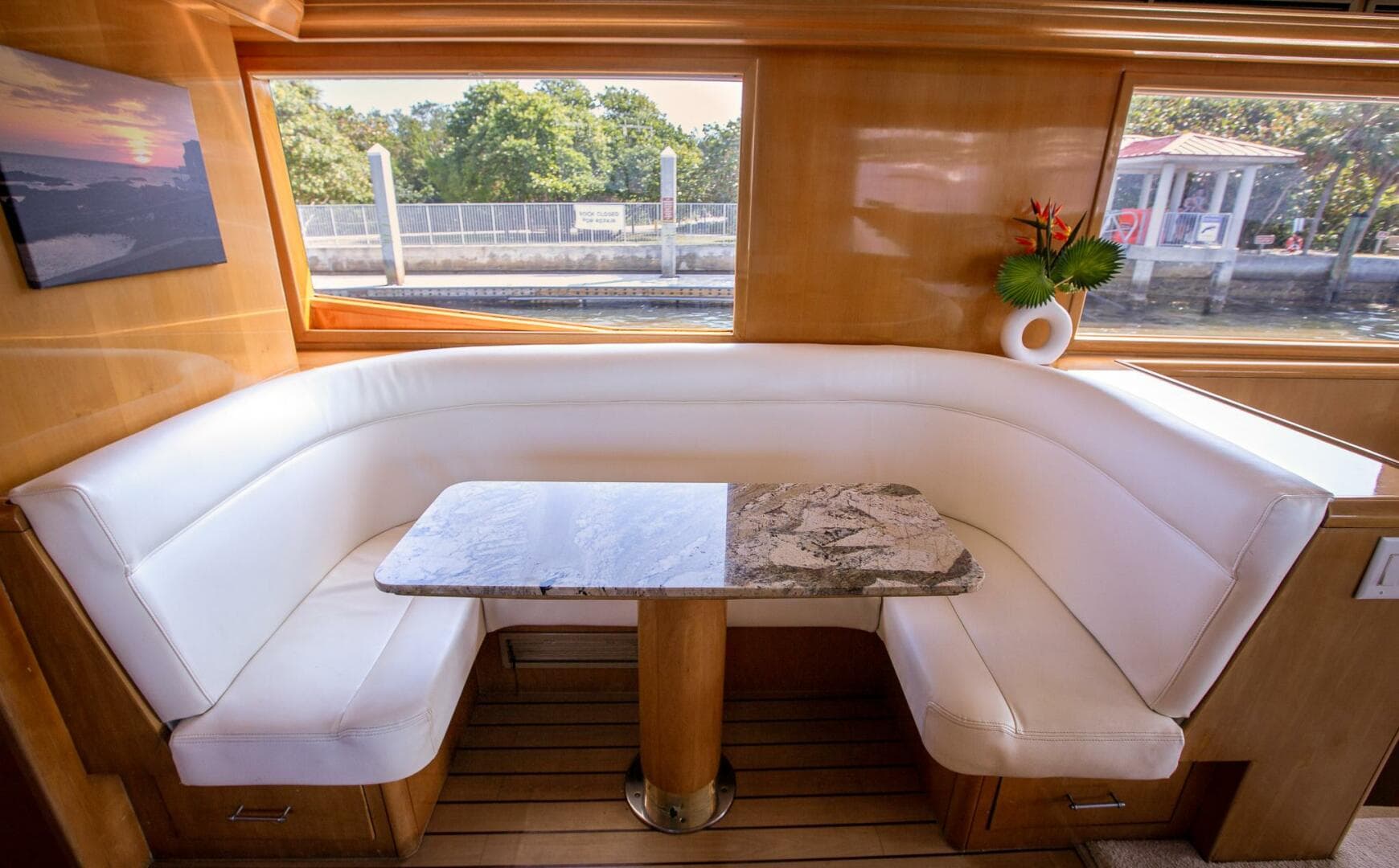 2001 Hatteras — photo 8