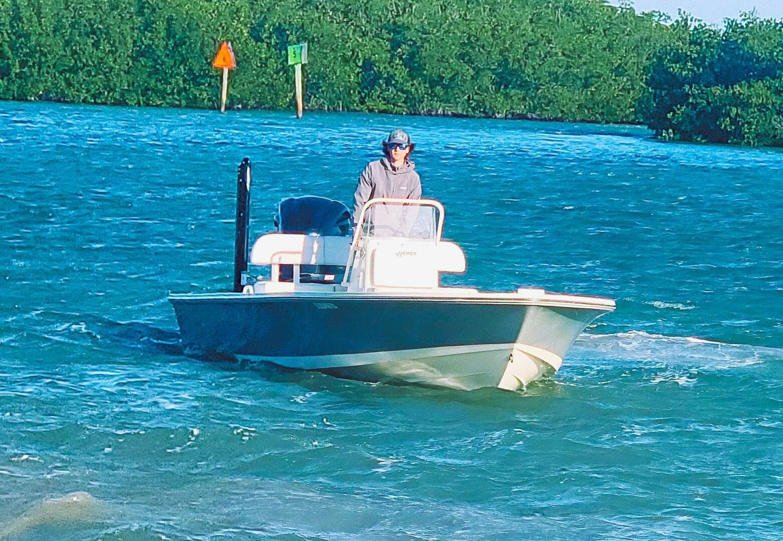 2021 Hewes Redfisher 21 — photo 5