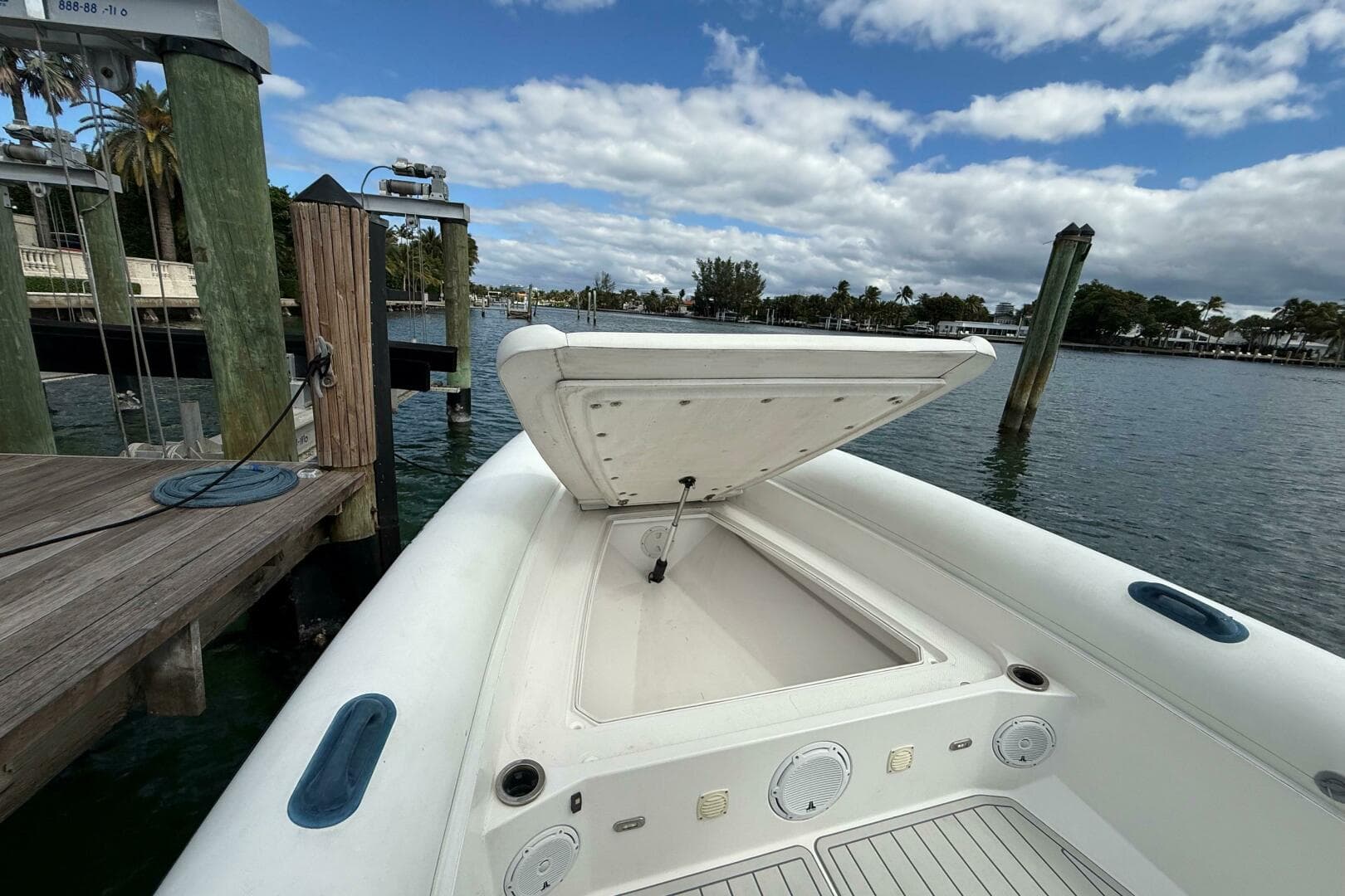 2015 Airship 330 — photo 4