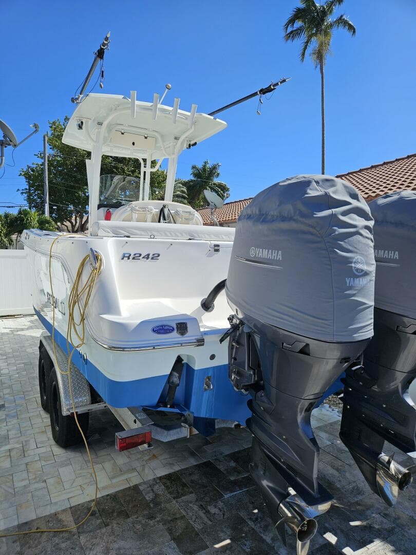 2017 Robalo — photo 3