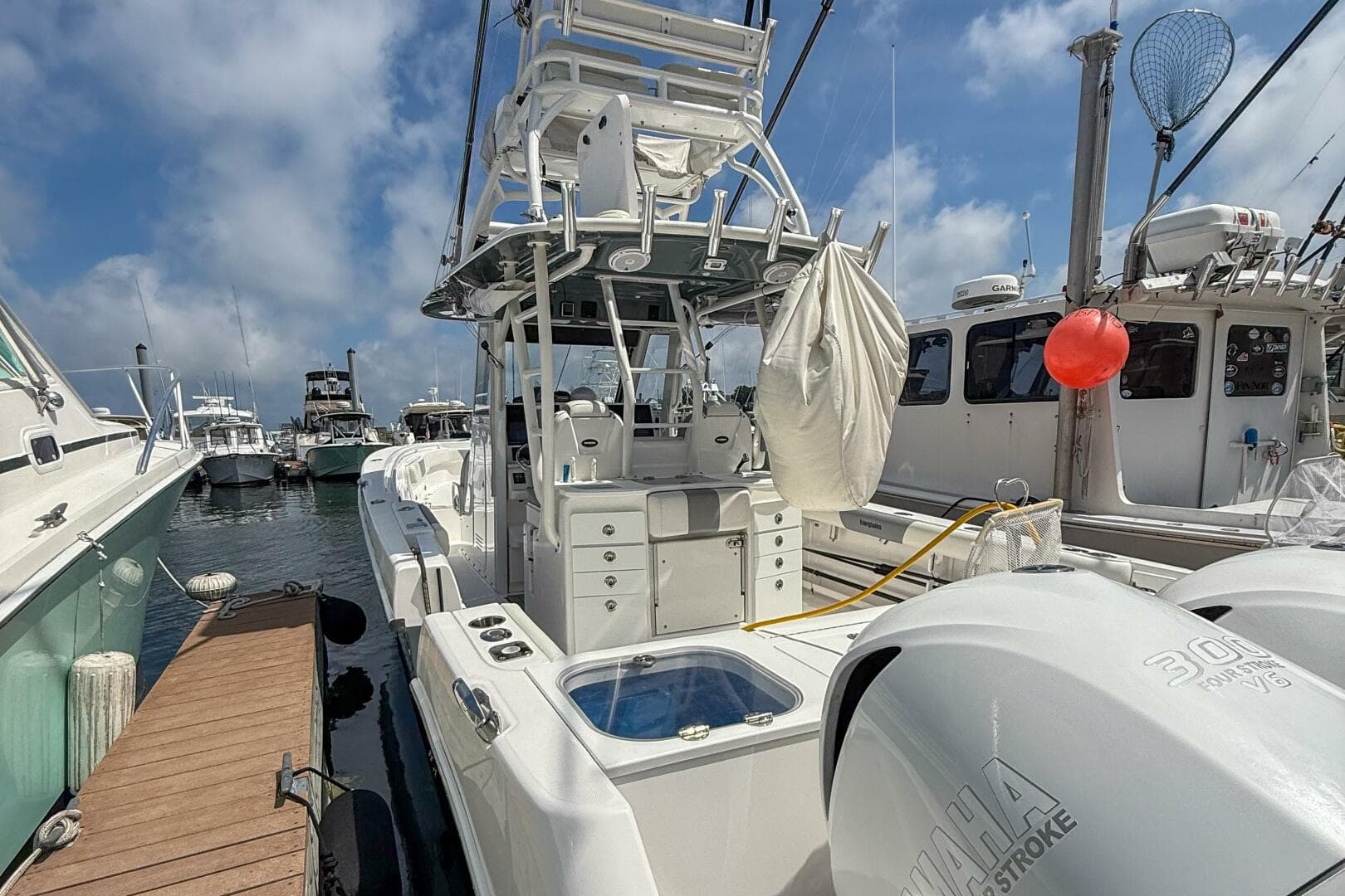 2017 Everglades 355 CC — photo 9