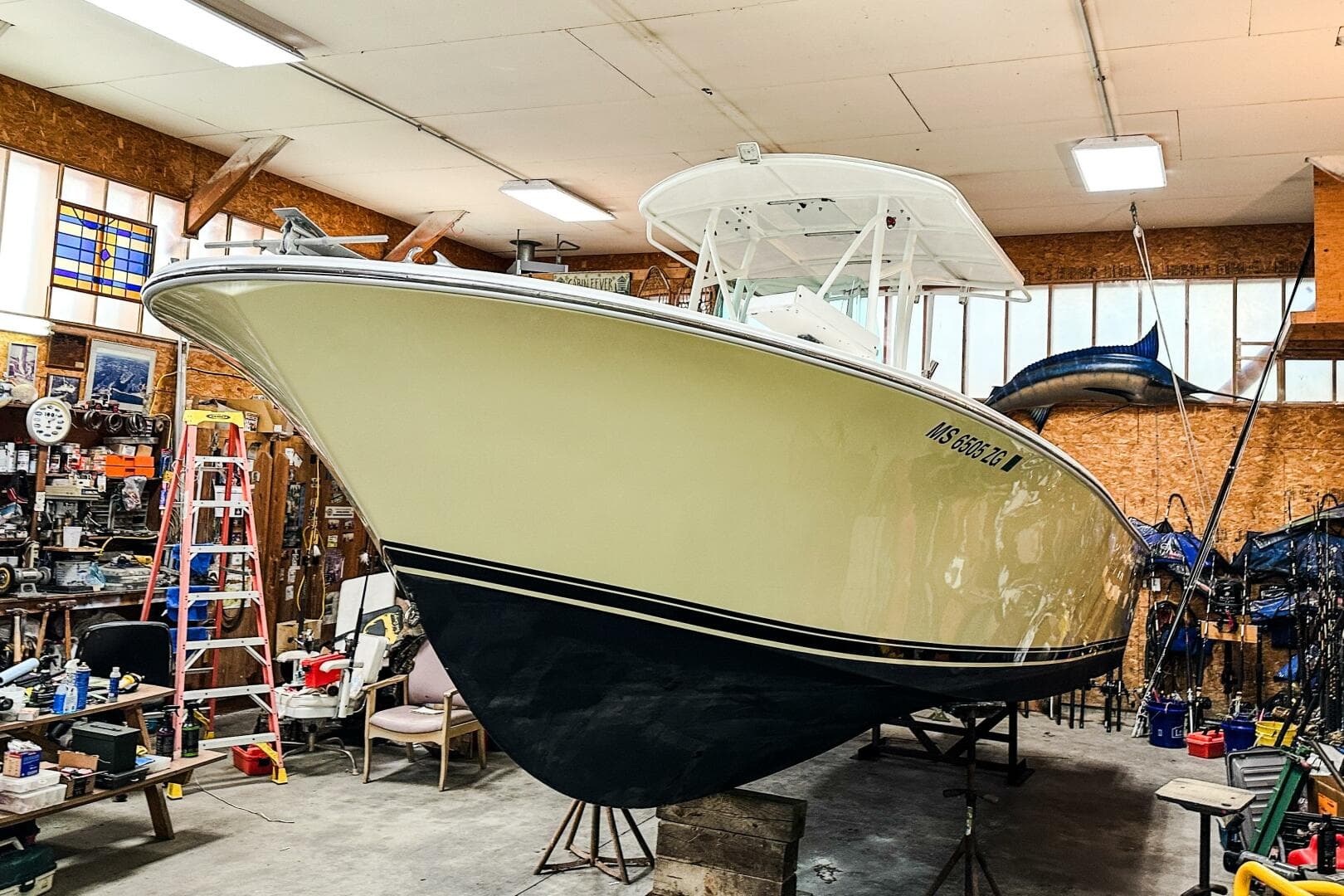 2009 Blue Fin — photo 7