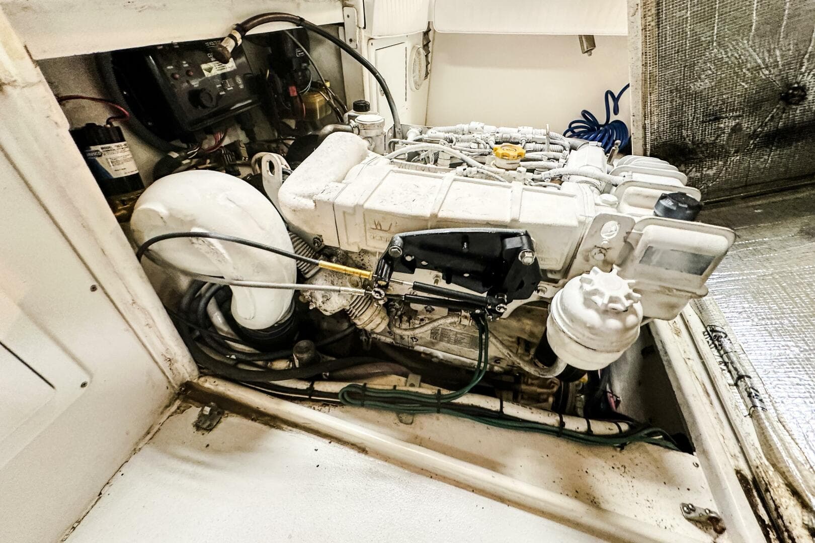 2009 Blue Fin — photo 32