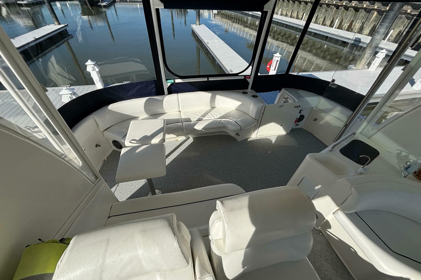 2005 Cruisers Yachts 455 Express — photo 7