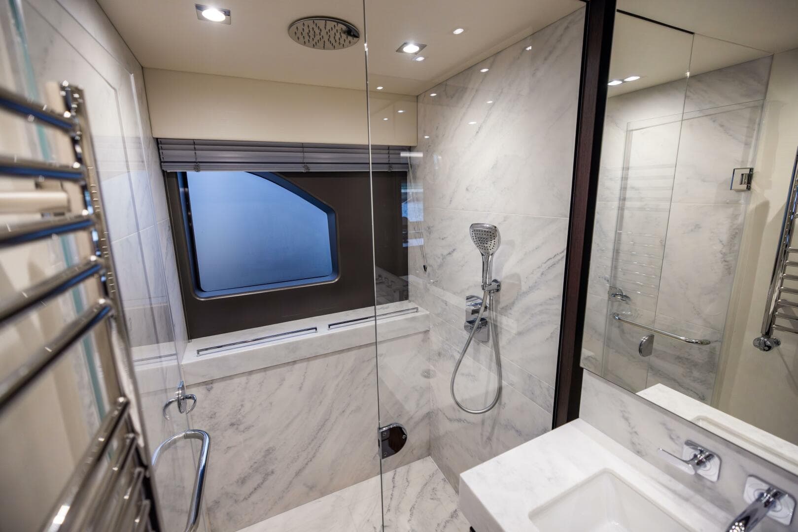 2019 Sunseeker 76 — photo 41