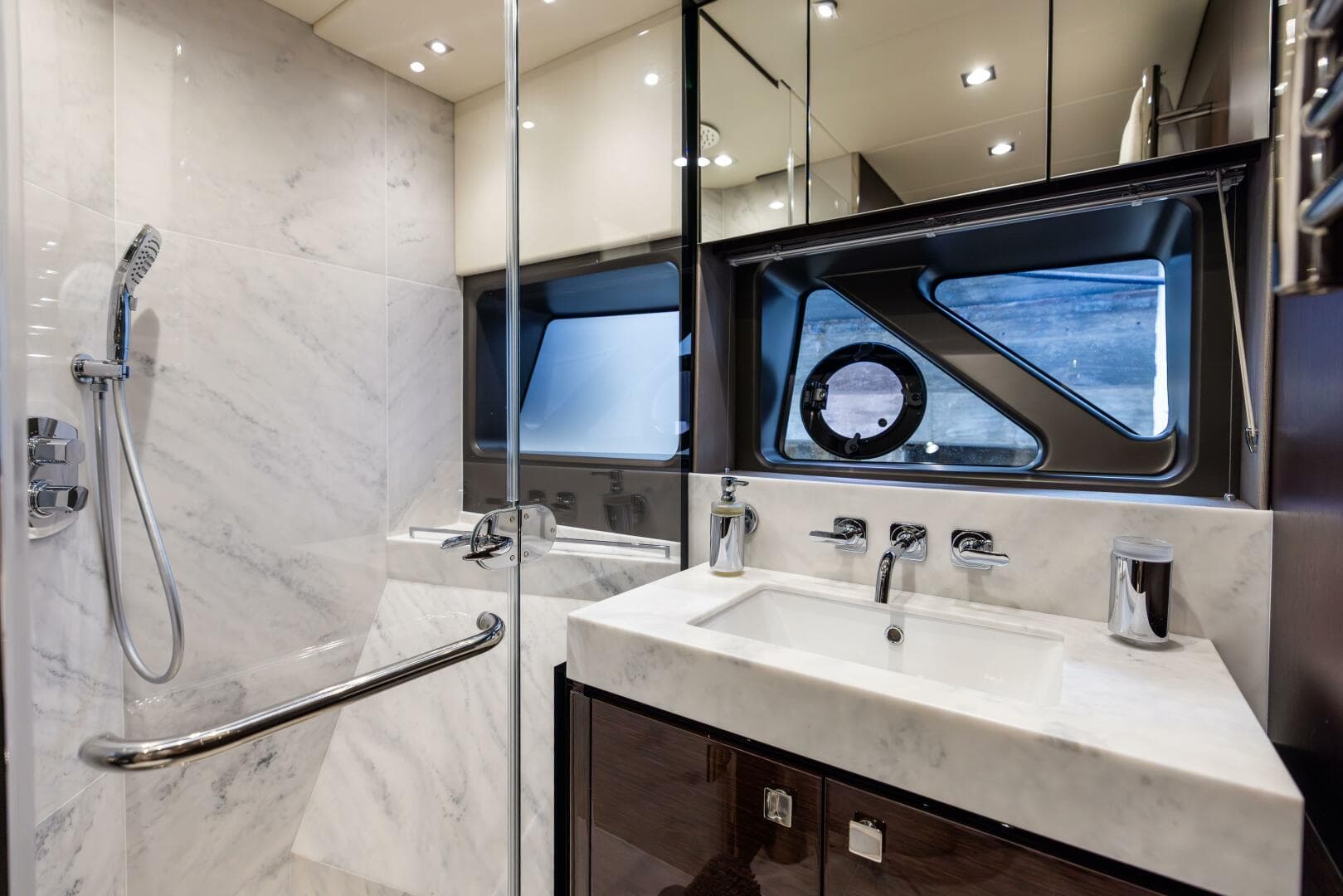 2019 Sunseeker 76 — photo 46