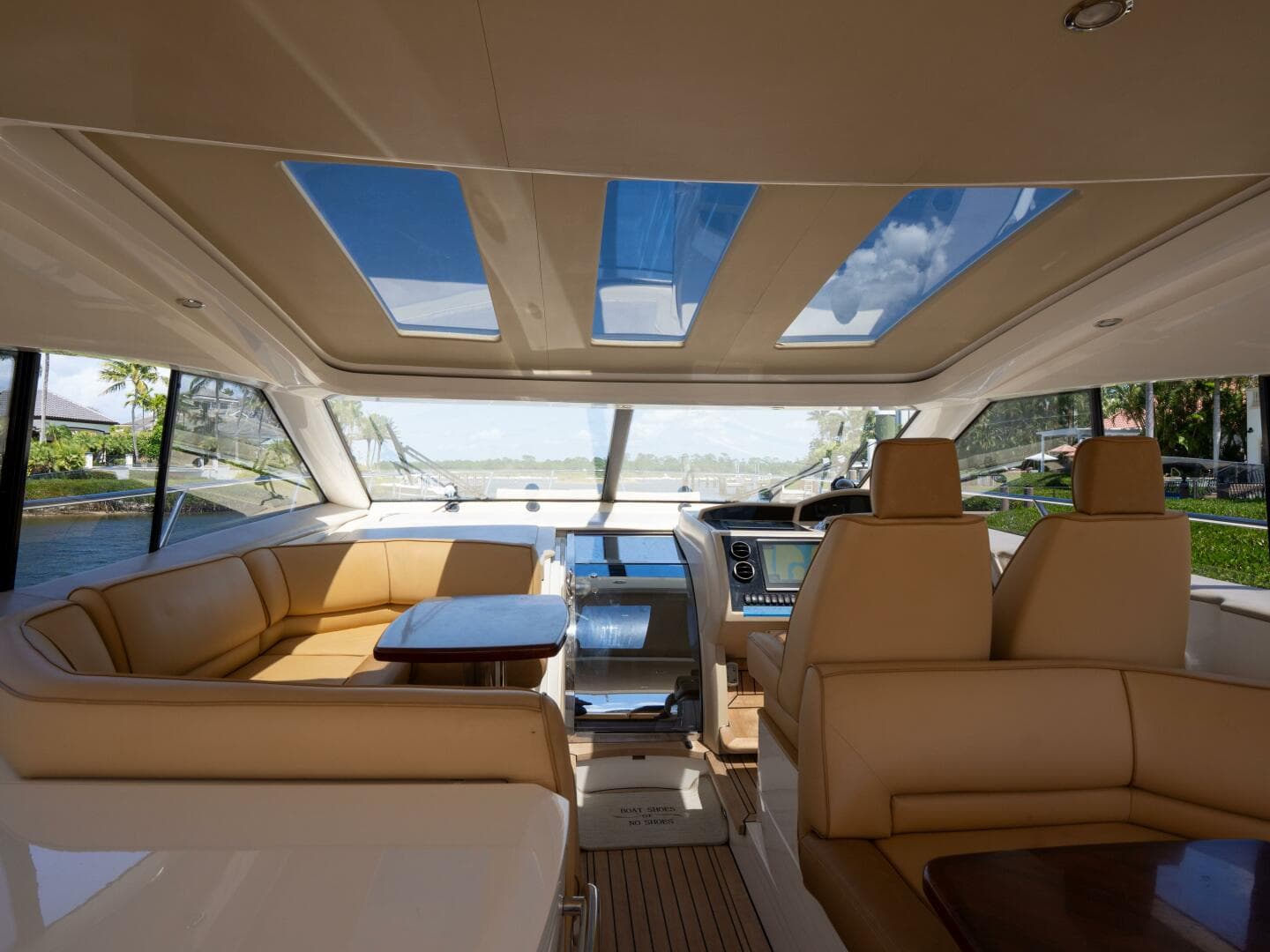 2008 Princess V53 — photo 11