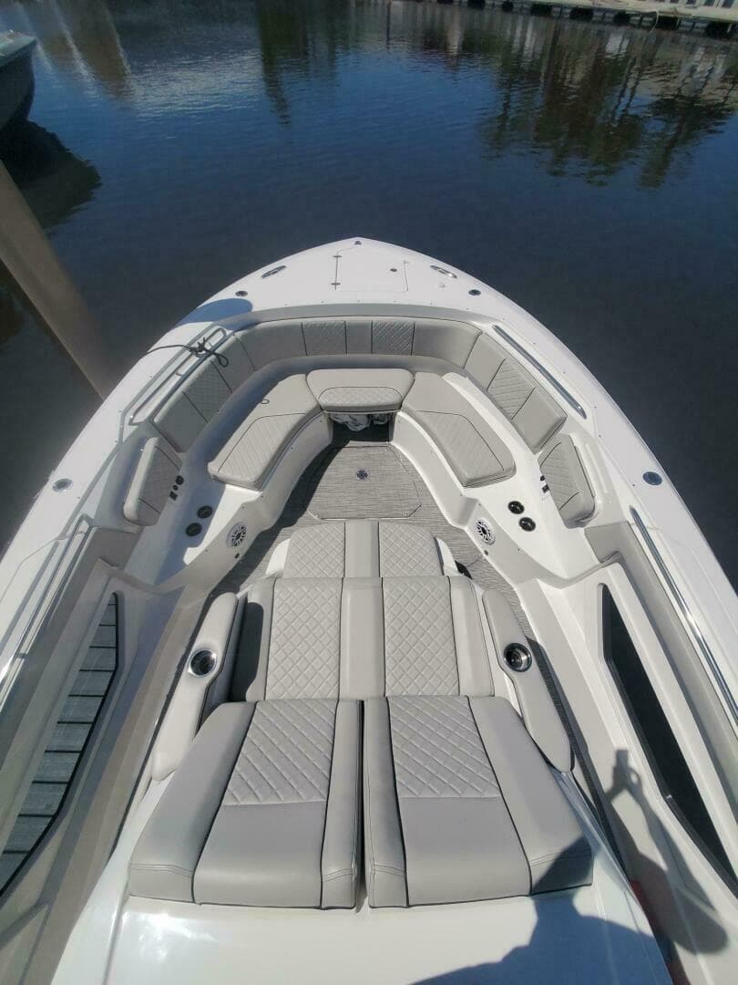 2023 Pursuit S 378 Sport — photo 15