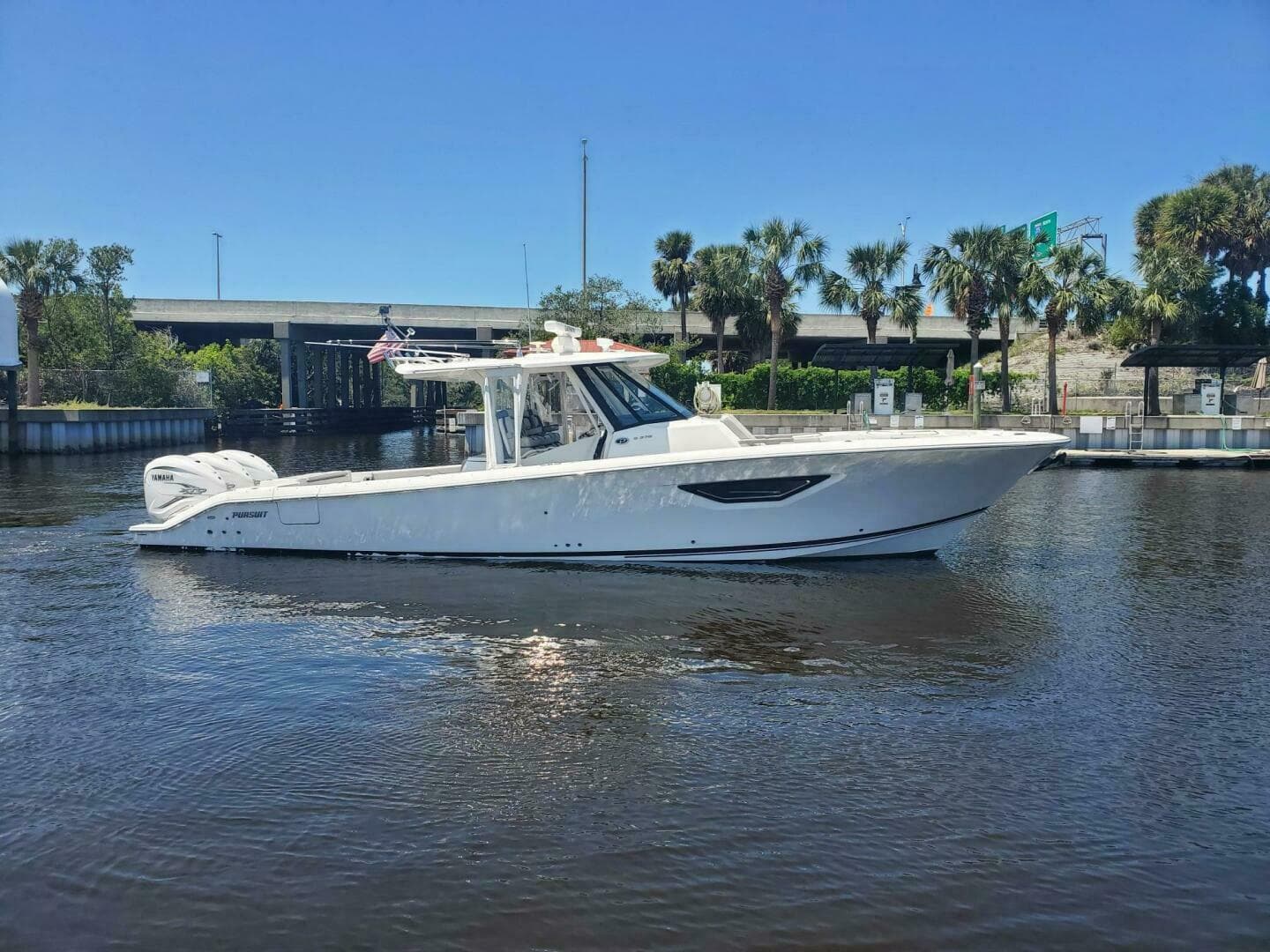 2023 Pursuit S 378 Sport — photo 2