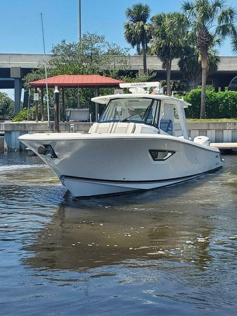 2023 Pursuit S 378 Sport — photo 3