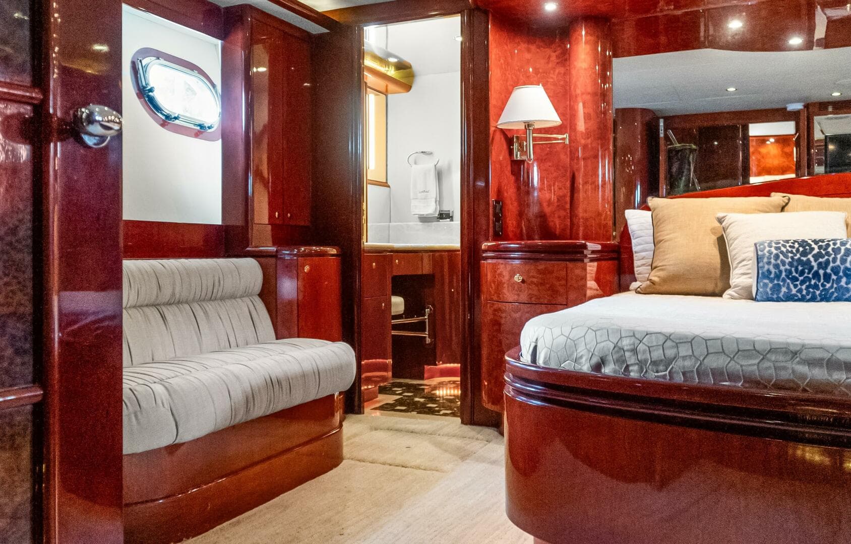 2005 Ocean Alexander — photo 121