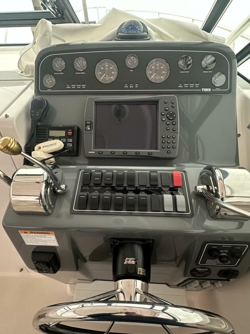2006 Tiara Yachts 2900 Open Classic — photo 10