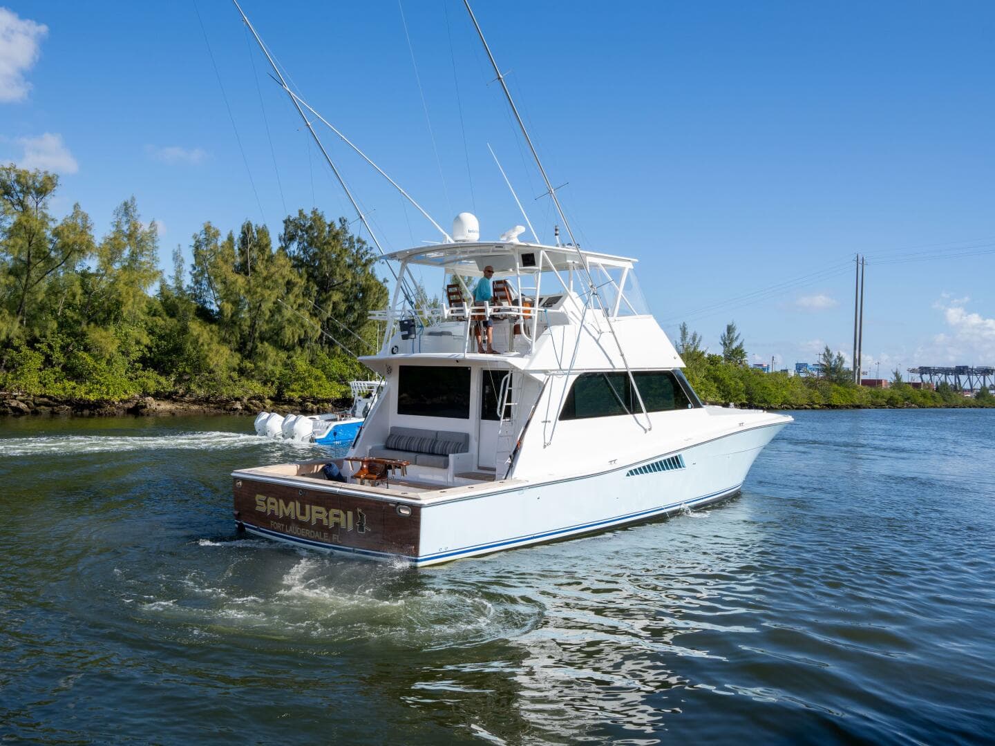 1998 Viking 58 Convertible — photo 6