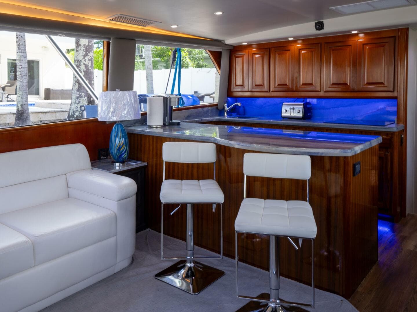 1998 Viking 58 Convertible — photo 47