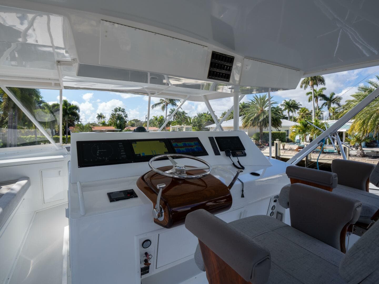 1998 Viking 58 Convertible — photo 55