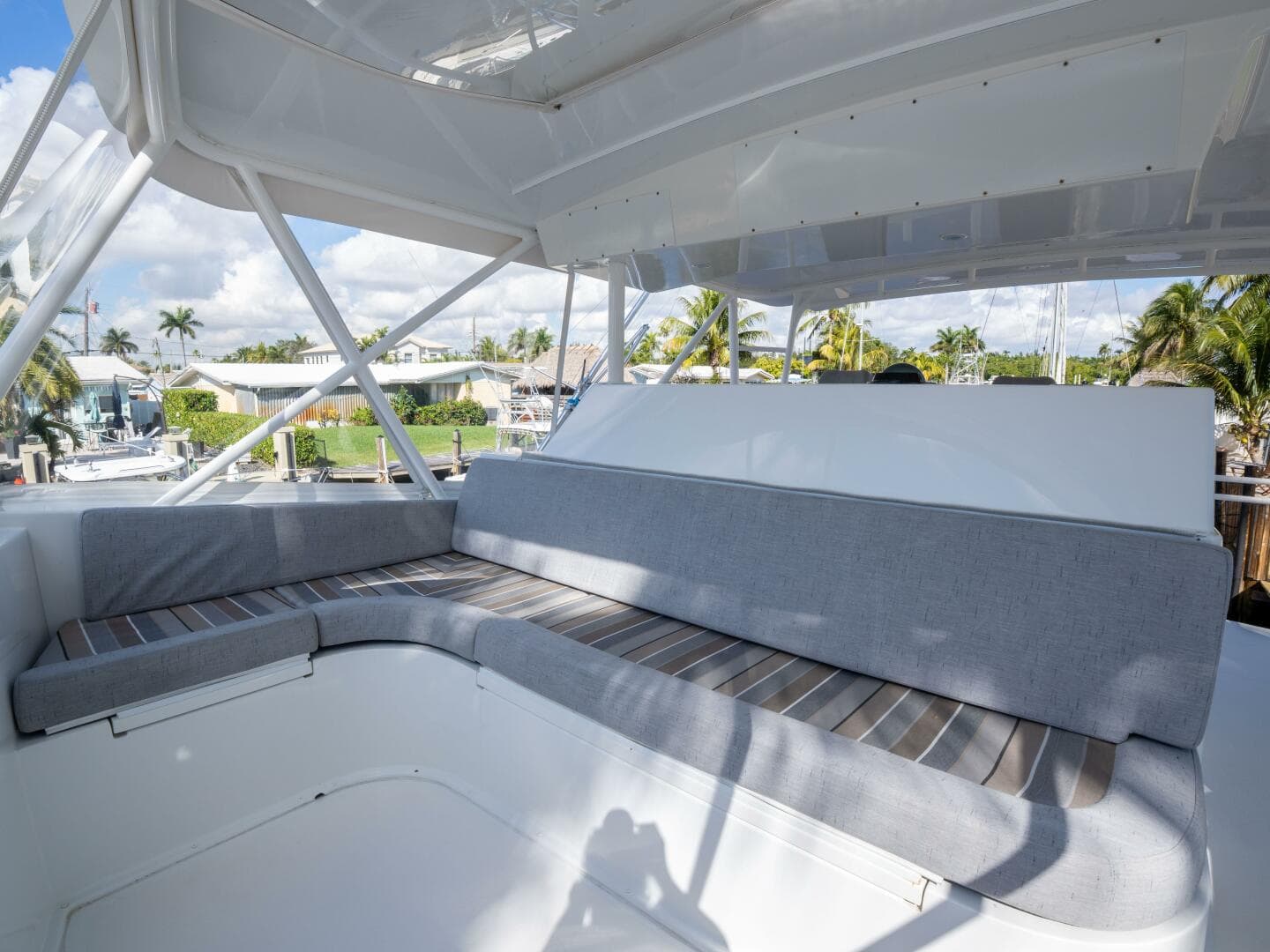 1998 Viking 58 Convertible — photo 59