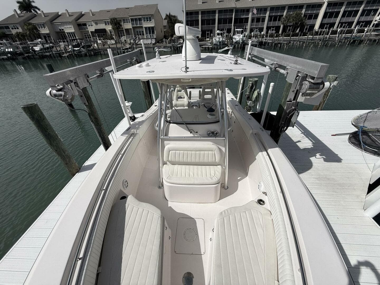 2013 Grady-White Canyon 306 — photo 14