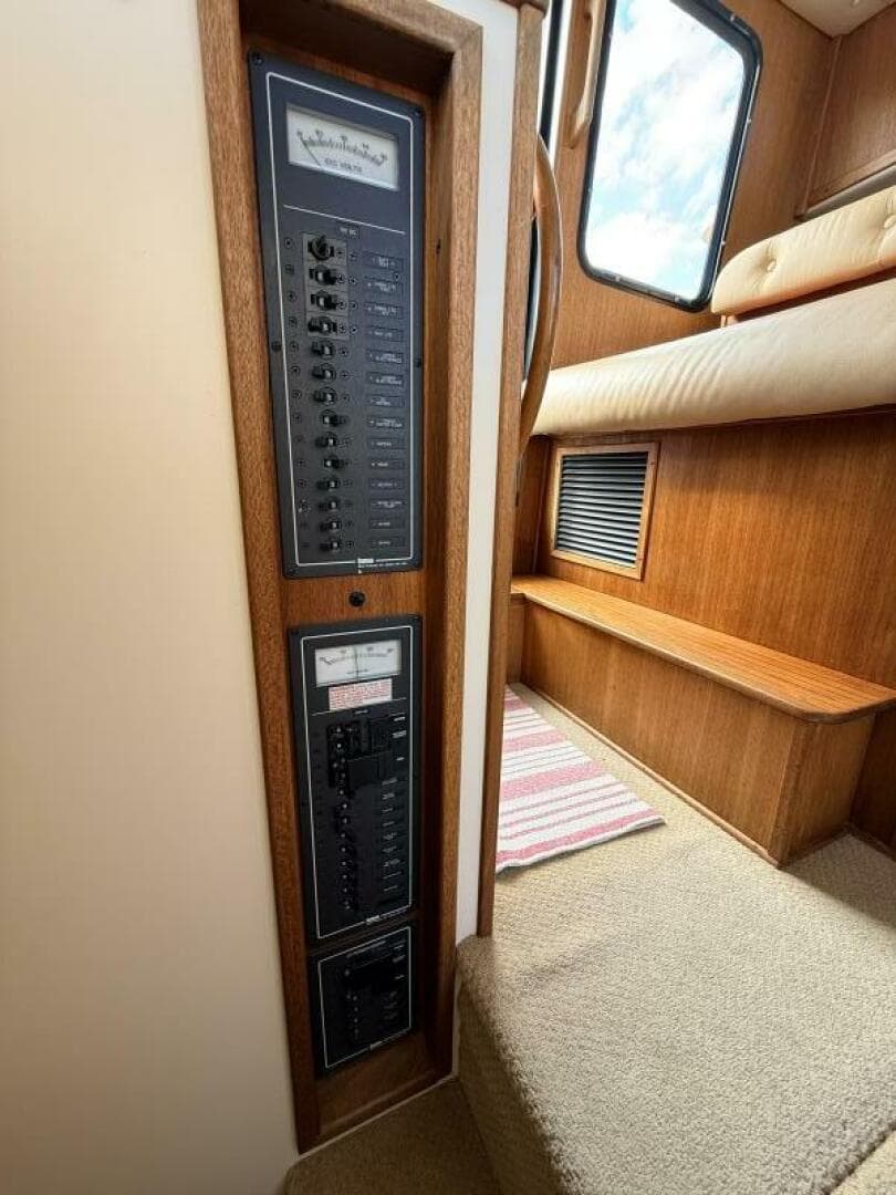 2000 Nordic Tugs 37 — photo 56