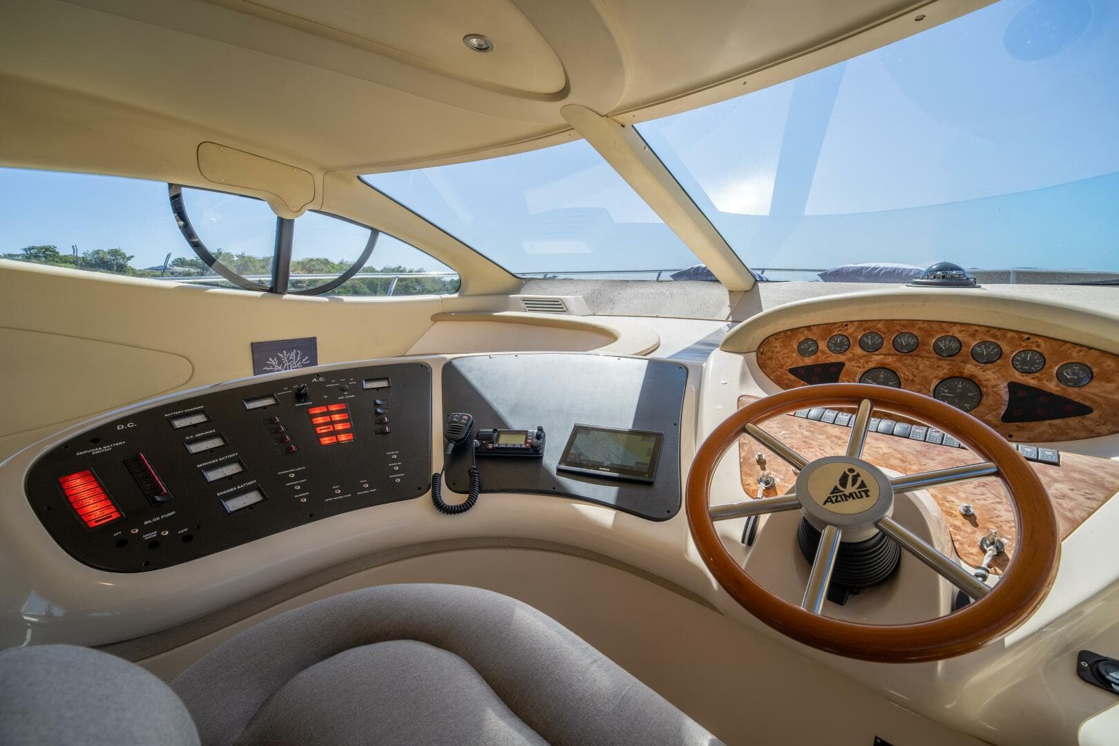 2001 Azimut 46 — photo 47