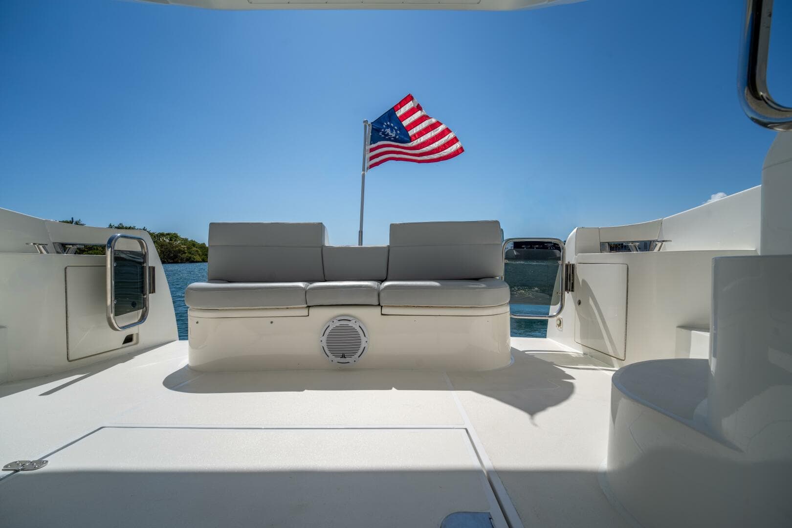 2001 Azimut 46 — photo 23