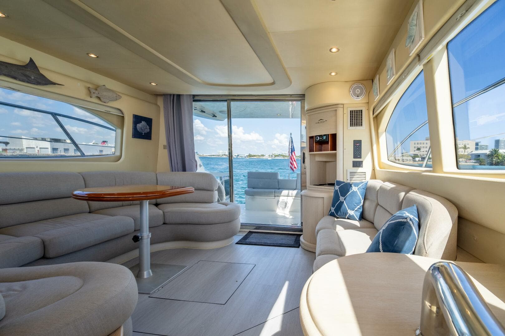 2001 Azimut 46 — photo 41