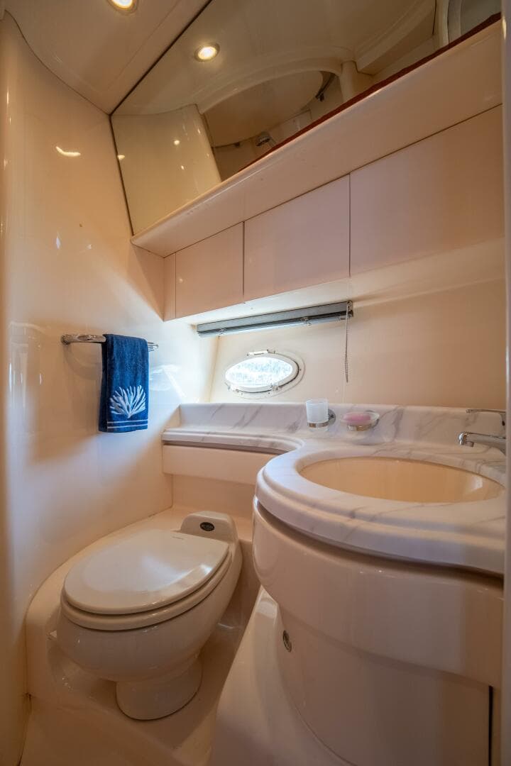 2001 Azimut 46 — photo 63