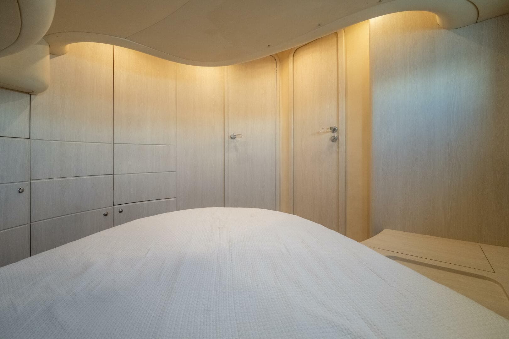 2001 Azimut 46 — photo 56