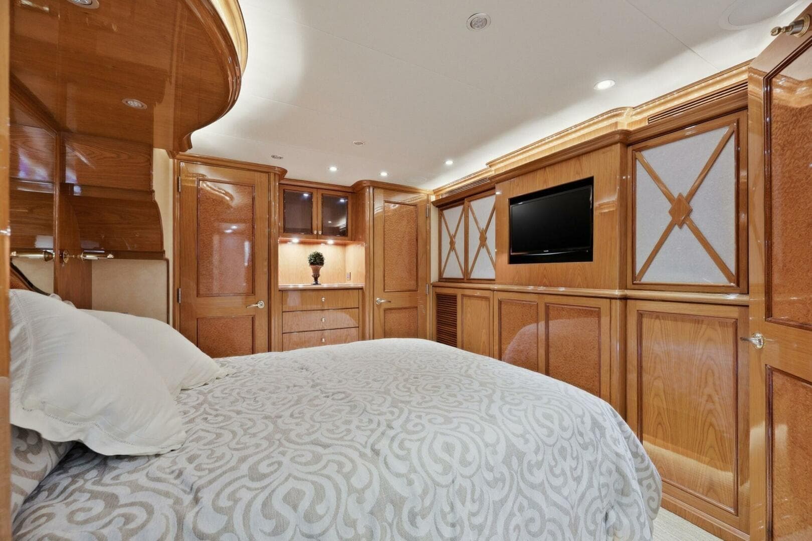 2008 Cheoy Lee 95 — photo 56