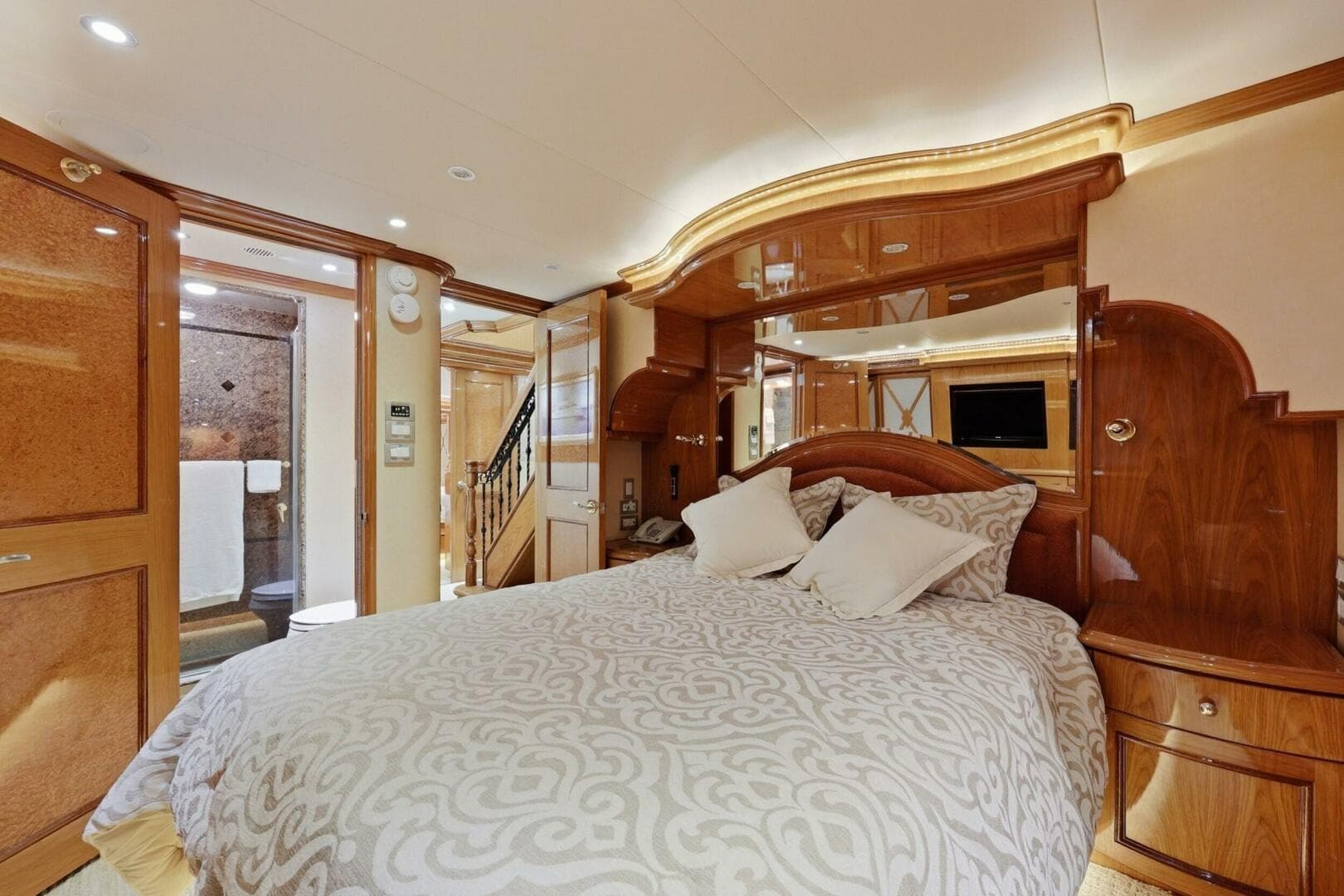 2008 Cheoy Lee 95 — photo 57