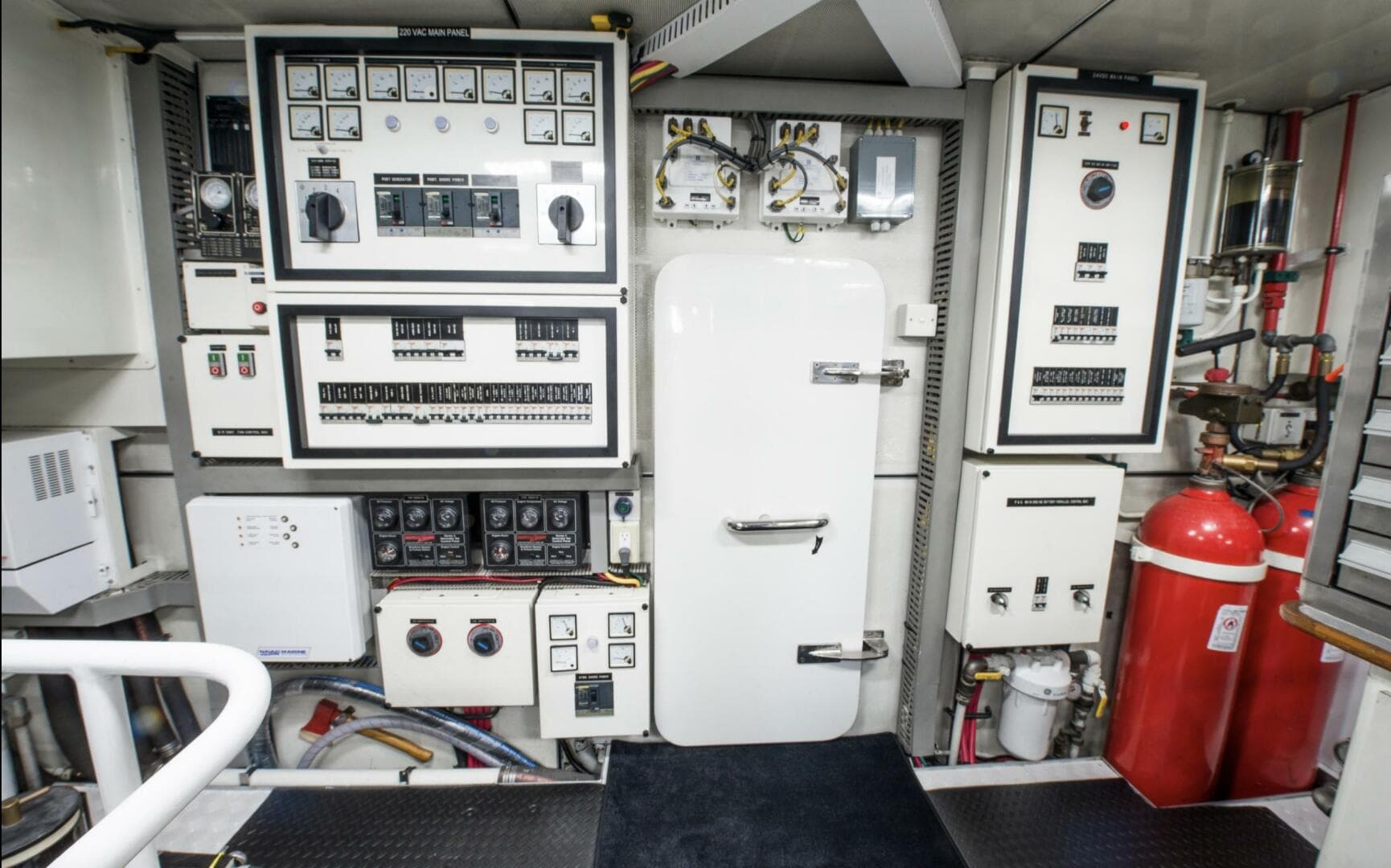 2008 Cheoy Lee 95 — photo 63