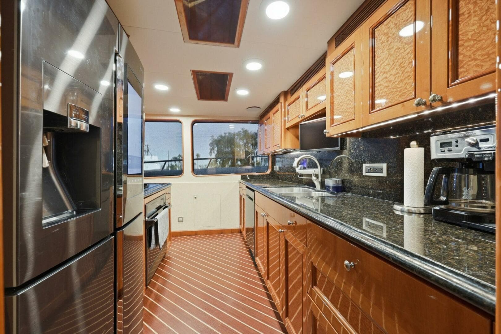 2008 Cheoy Lee 95 — photo 41