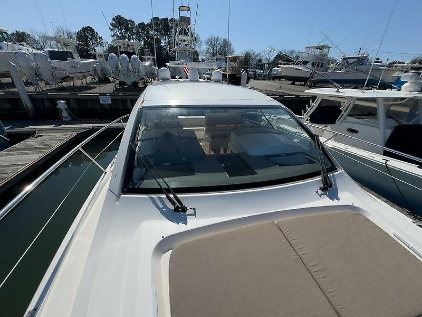 2015 Pursuit Sc 365I Sport Coupe — photo 52