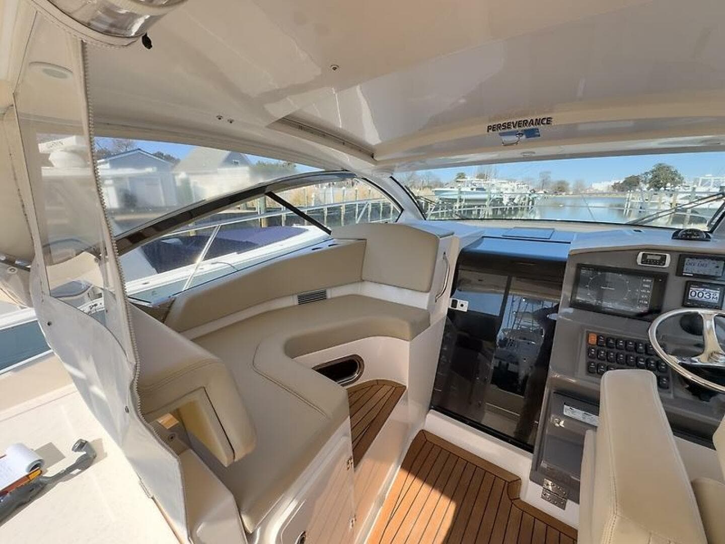 2015 Pursuit Sc 365I Sport Coupe — photo 18