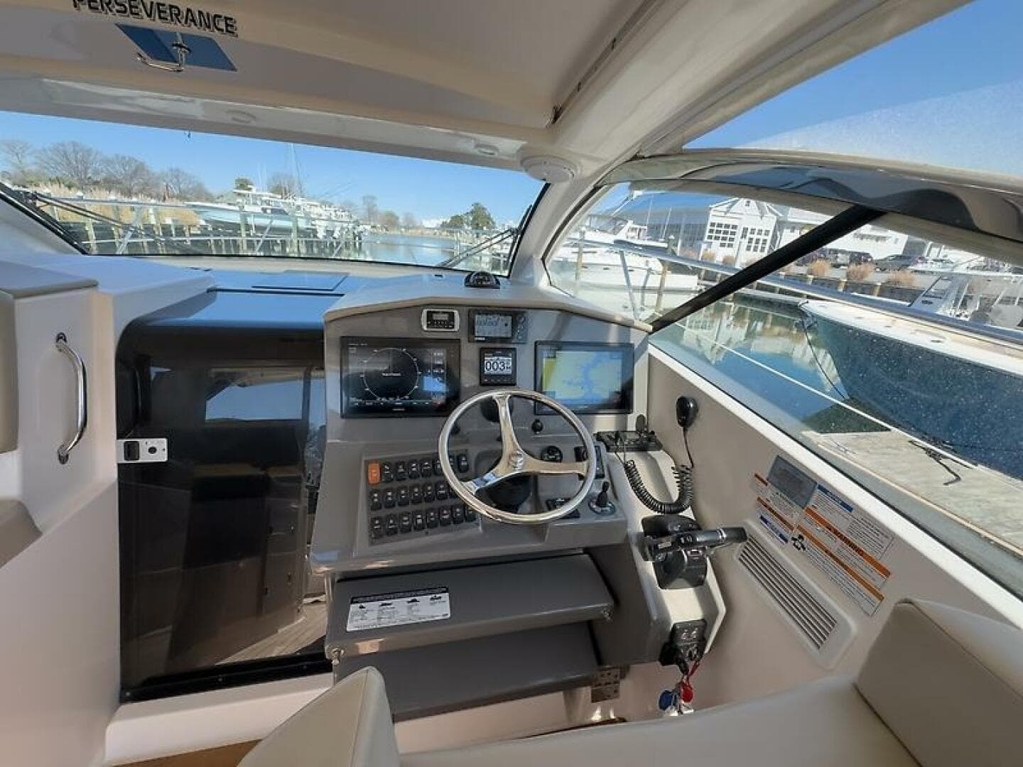 2015 Pursuit Sc 365I Sport Coupe — photo 14