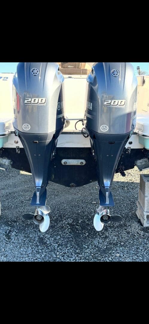 2020 Robalo R272 Center Console — photo 4