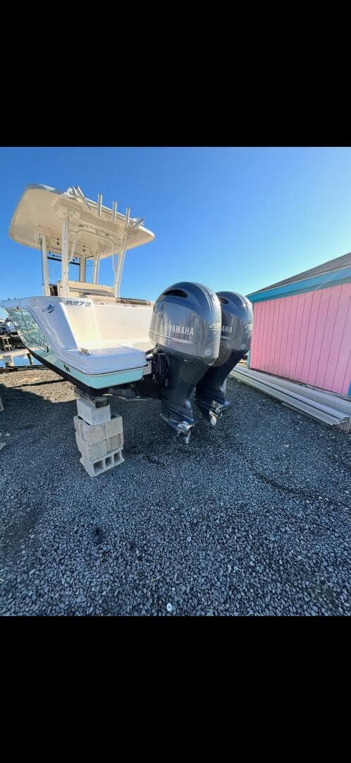 2020 Robalo R272 Center Console — photo 3