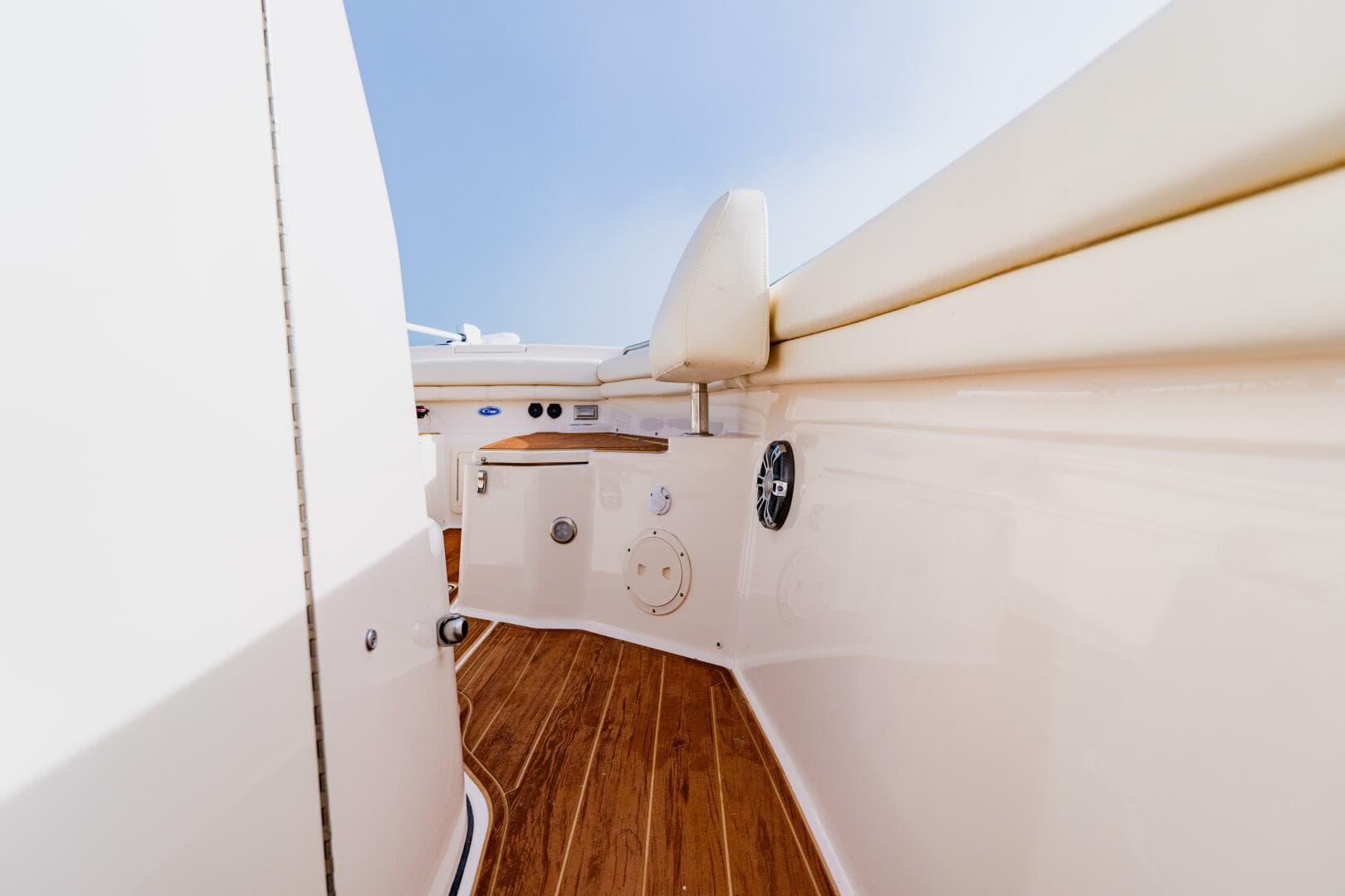 2021 Grady-White Canyon 306 — photo 20