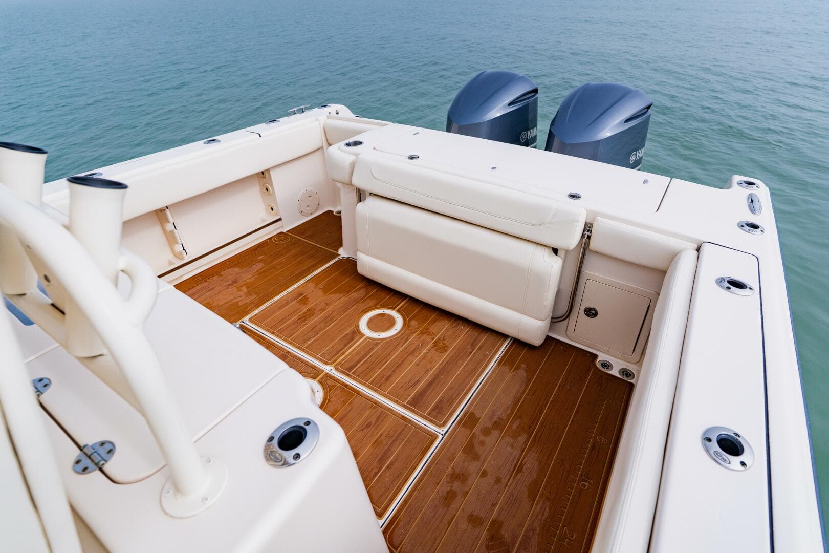 2021 Grady-White Canyon 306 — photo 38