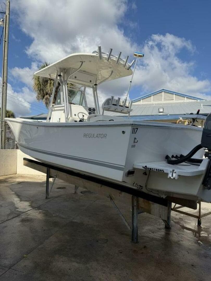 2004 Regulator — photo 6