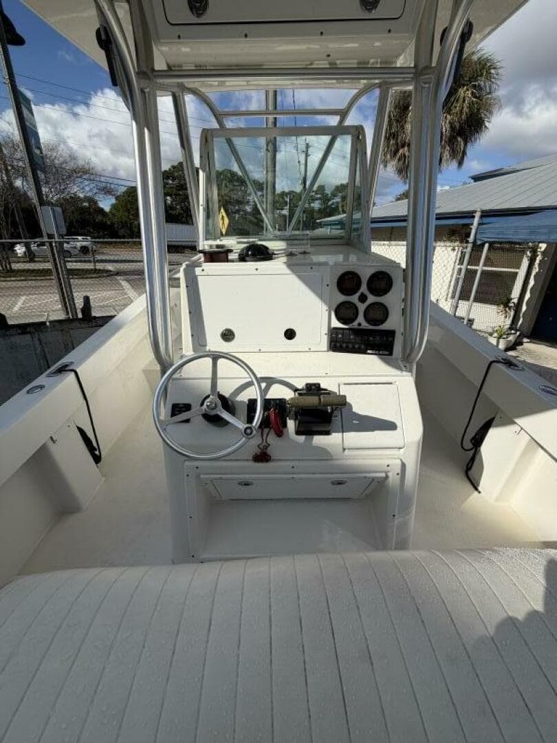 2004 Regulator — photo 9