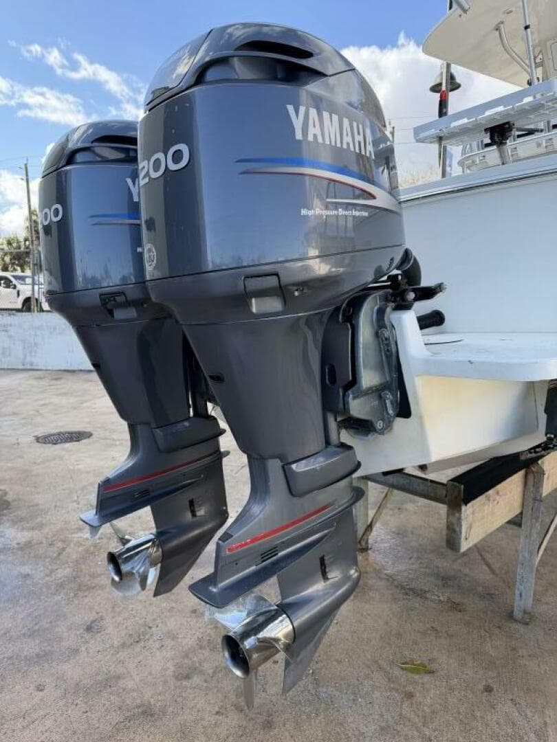 2004 Regulator — photo 19