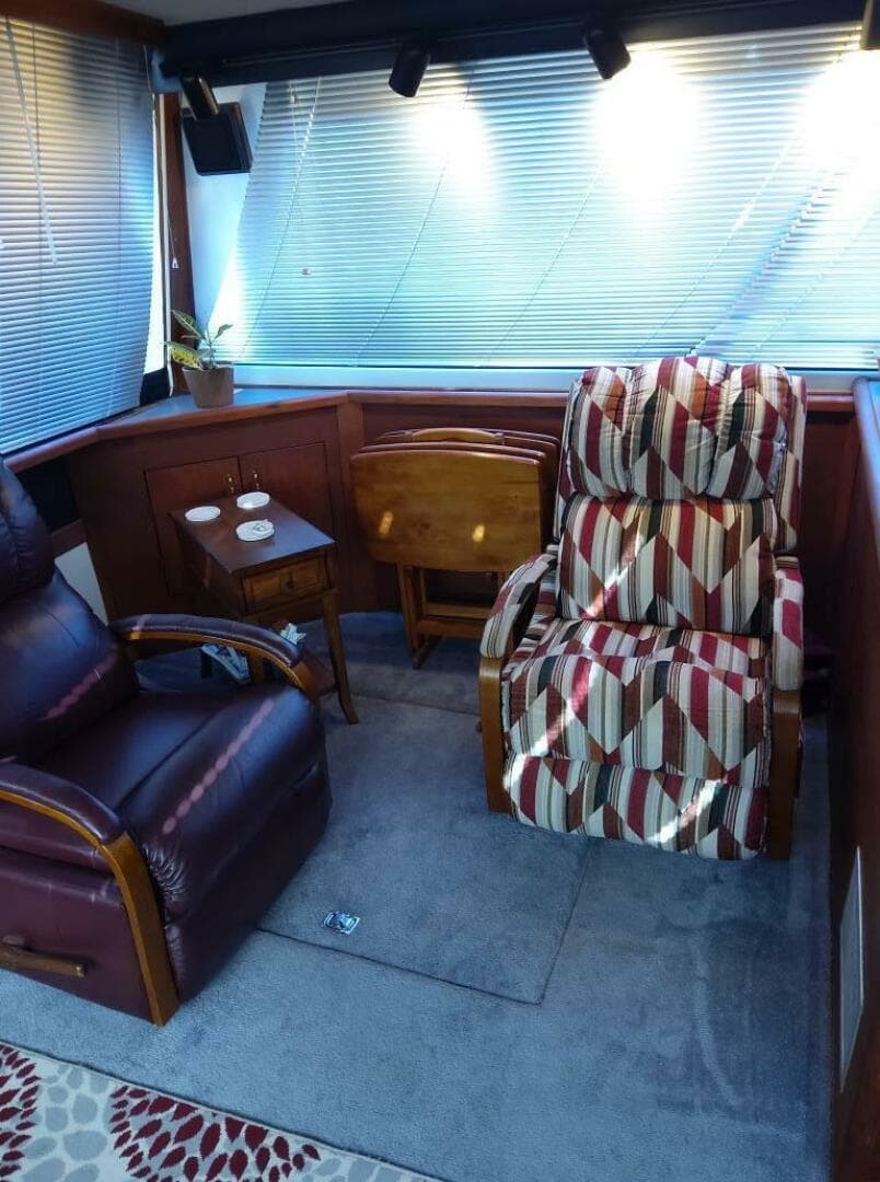 1991 Bayliner 4588 Pilothouse — photo 8